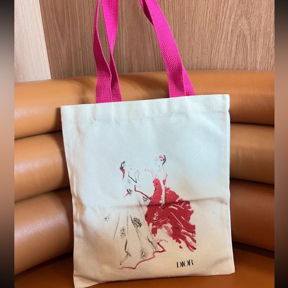 Miss Dior gift tote